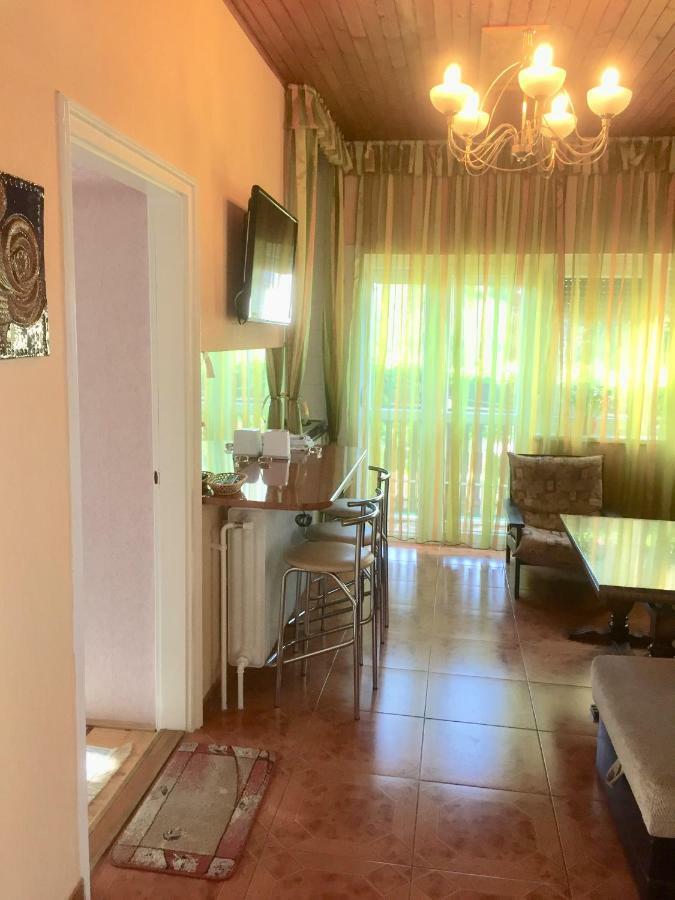 Big Apartman Hajdúszoboszló Eksteriør billede